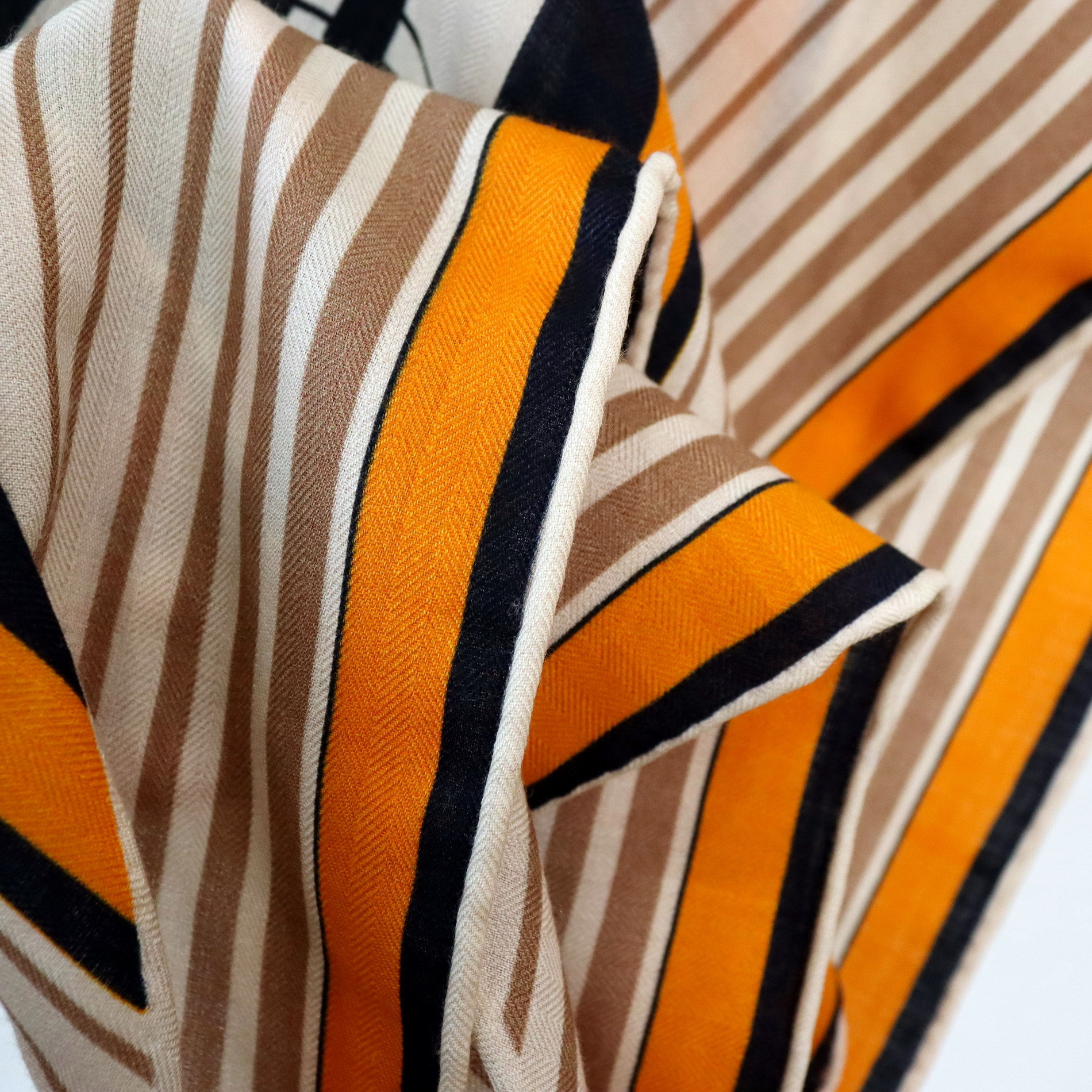 Vintage Equestrian Print Silk  - đánh giá và giá Pashmina Wrap Large