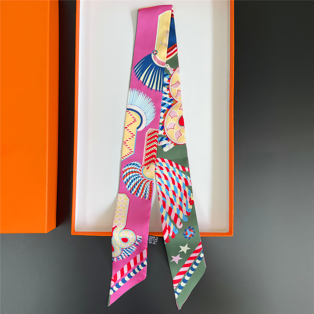 Brand Design Twill 100% Silk S - đánh giá và giá Face Scarf Mask