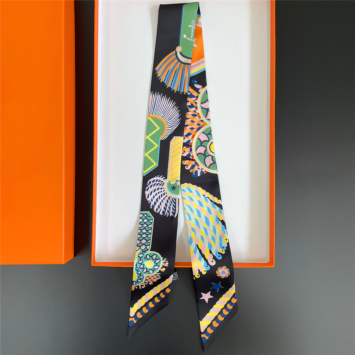Brand Design Twill 100% Silk S - đánh giá và giá Face Scarf Mask
