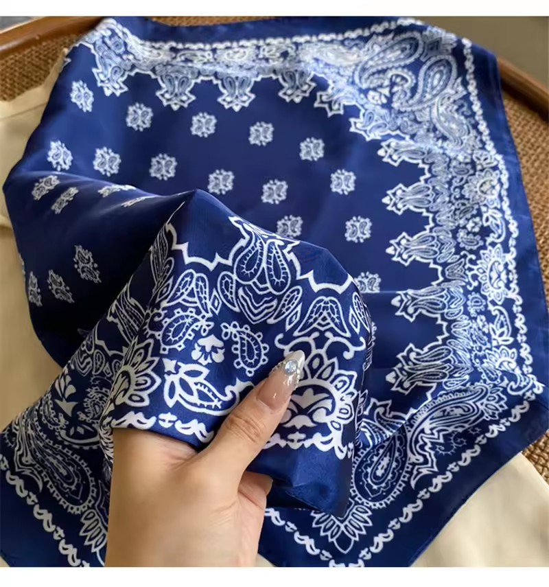70 * 70cm Women's Silk Square  - đánh giá và giá Face Scarf Mask