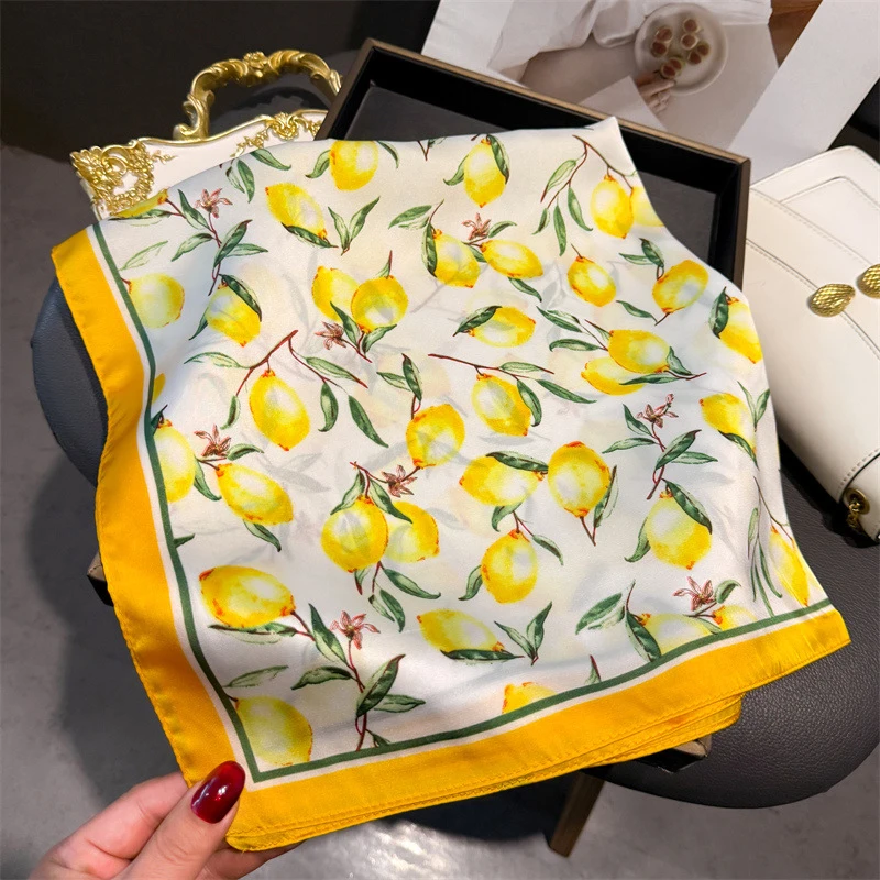 70cm Square Lemon Print Yellow - đánh giá và giá Ascot Neck Scarf