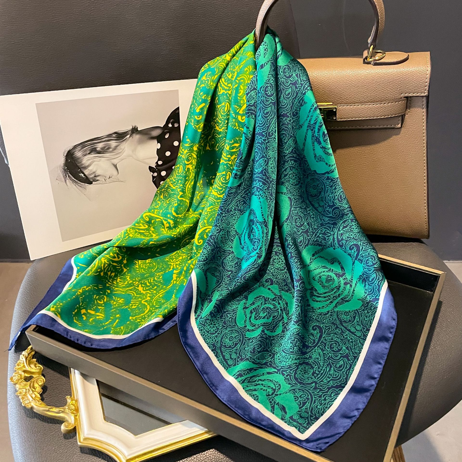 70x70cm Women Scarf Silk Feeli - đánh giá và giá Ascot Neck Scarf