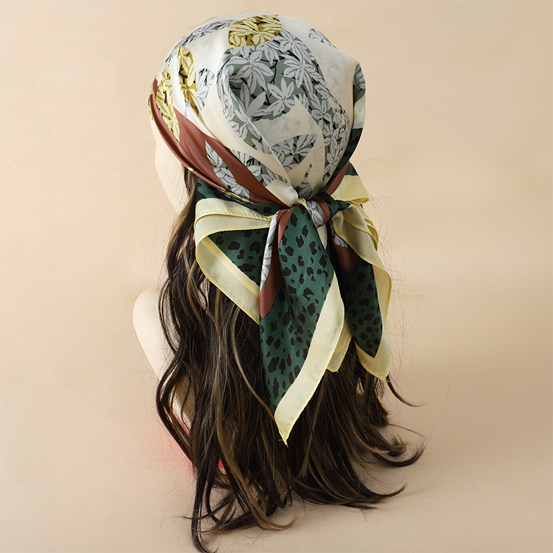 70x70cm Women Scarf Silk Feeli - đánh giá và giá Ascot Neck Scarf